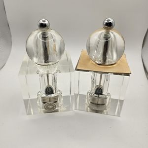 Dorothy Thorpe Salt and Pepper Shaker